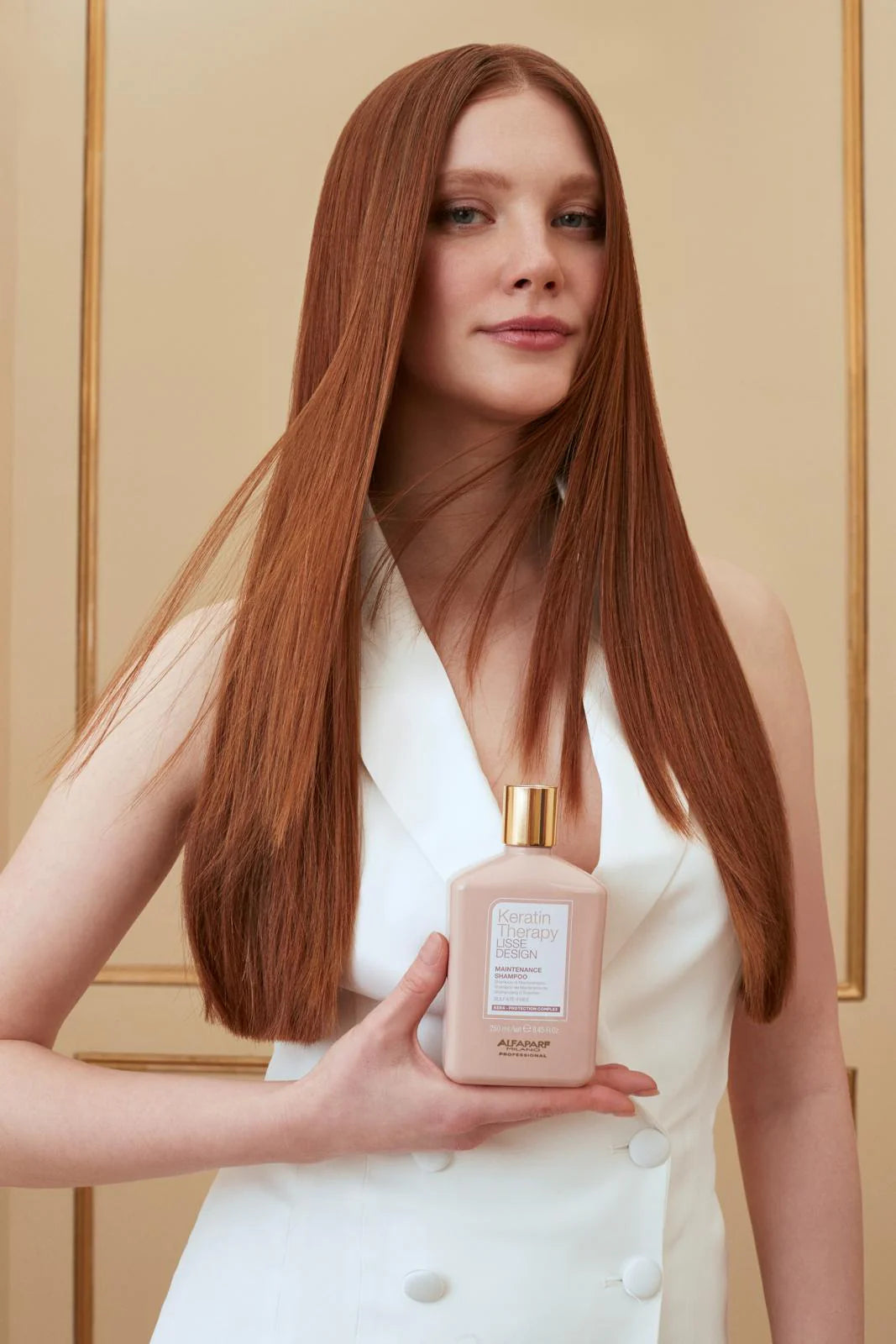 Incredible gloss and softness
Long lasting smoothness and reduced frizz
Increases manageability and elasticity
Free of parabens and formaldehyde
Contains hydrolysed keratin, quaternized collagen and babassu oil