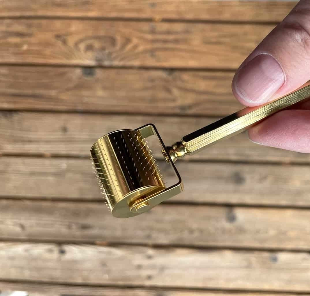 Titanium Gold Hair Growth Roller Microneedling Luxury For Hair and Skin